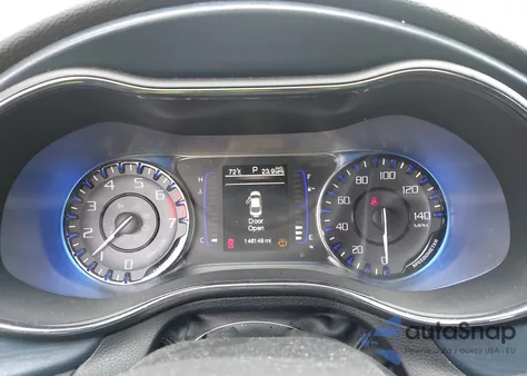 2015 Chrysler 200 S z USA, uszkodzony, nr VIN 1C3CCCBB5FN633971